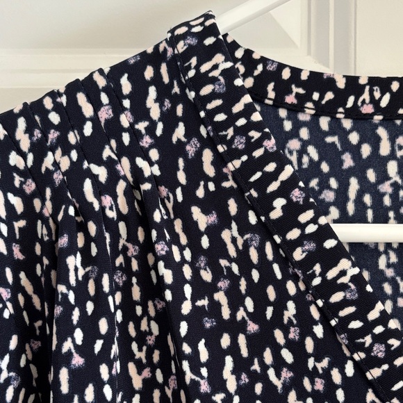 Ann Taylor Factory Navy and White Patterned Blouse - Picture 4 of 6